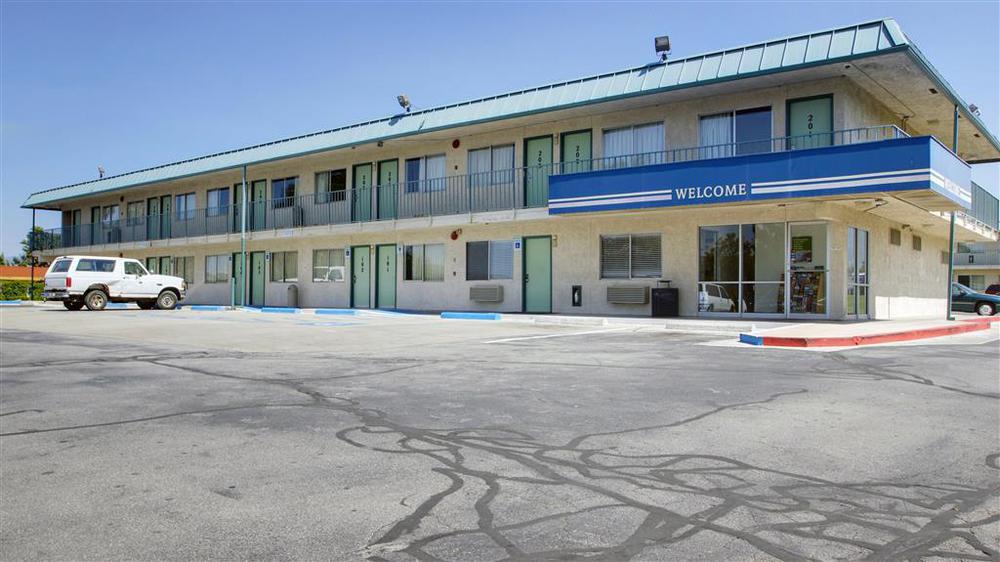 Econo Lodge מידוויל מראה חיצוני תמונה