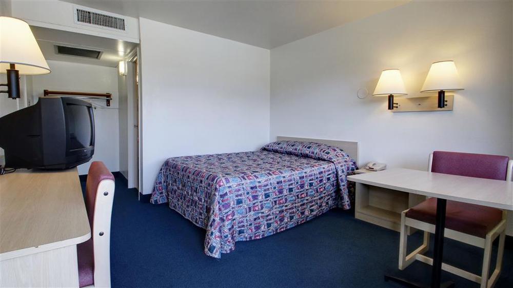 Econo Lodge מידוויל חדר תמונה