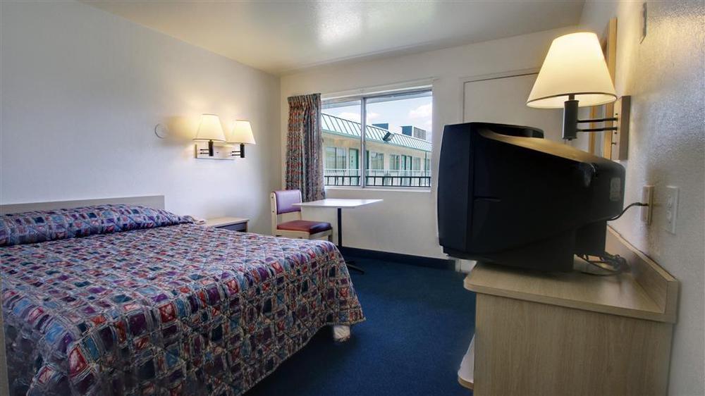 Econo Lodge מידוויל חדר תמונה